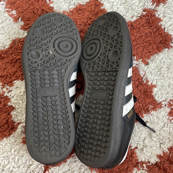 Adidas Sambas - Picture 3 of 4